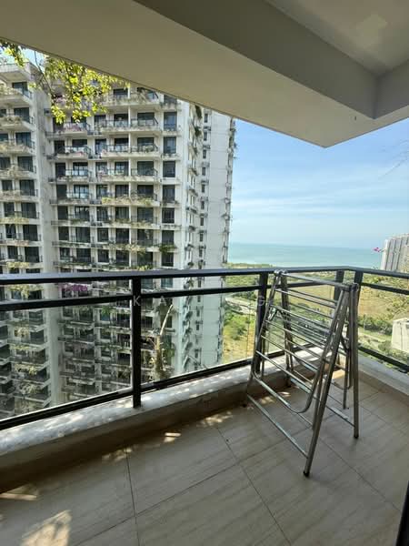 Regalia Park @ Forest City untuk Untuk Disewa - RM 1,000 /bulan, Mac 2026 - Balcony - PropertyGuru.com.my