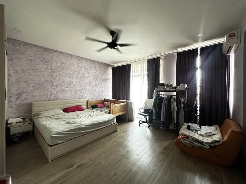 Semi-Detached House for Sale in Taman Bukit Jaya (Ulu Tiram) - Lifen . - Bedroom - PropertyGuru.com.my