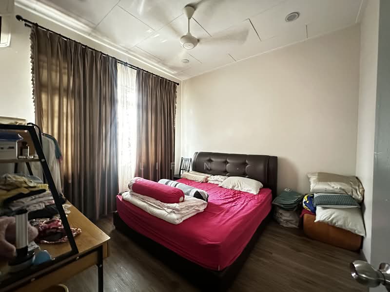 Semi-Detached House for Sale in Taman Bukit Jaya (Ulu Tiram) - Lifen . - Bedroom - PropertyGuru.com.my