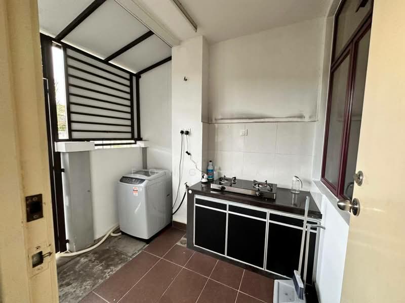 Mutiara Rini Mutiaras Rinis untuk Untuk Dijual - RM 990,000, Mac 2026 - Kitchen - PropertyGuru.com.my