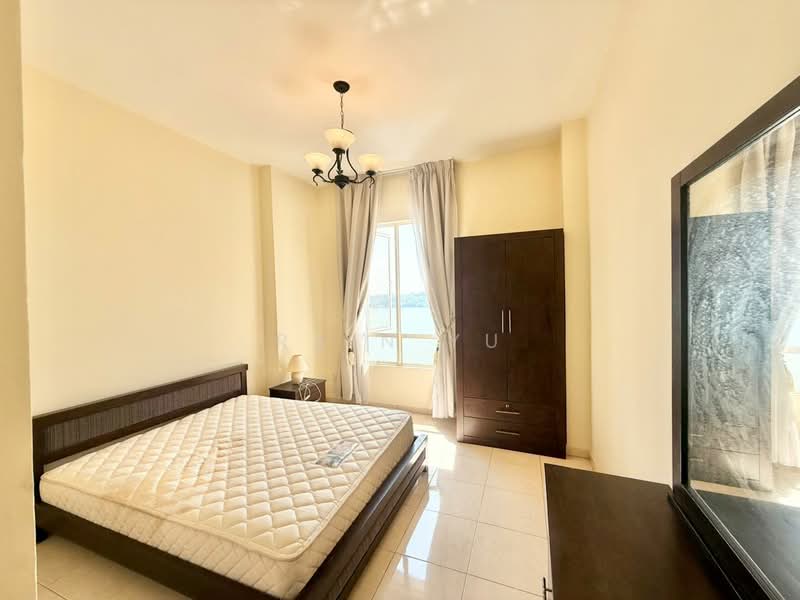 Condominium for Rent at Putra Marine Resort - Rain Yu - Bedroom - PropertyGuru.com.my