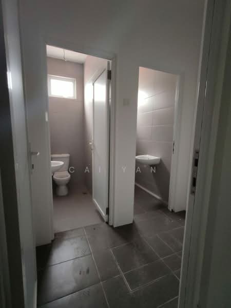 Factory for Sale in Simpang Ampat (Penang) - Cai Yan - Bathroom - PropertyGuru.com.my