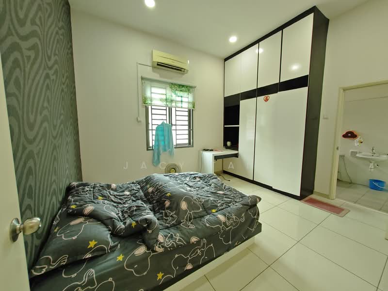Semi-Detached House for Sale in Taman Putri Kulai (Kulai) - Jacy Tan - Bedroom - PropertyGuru.com.my
