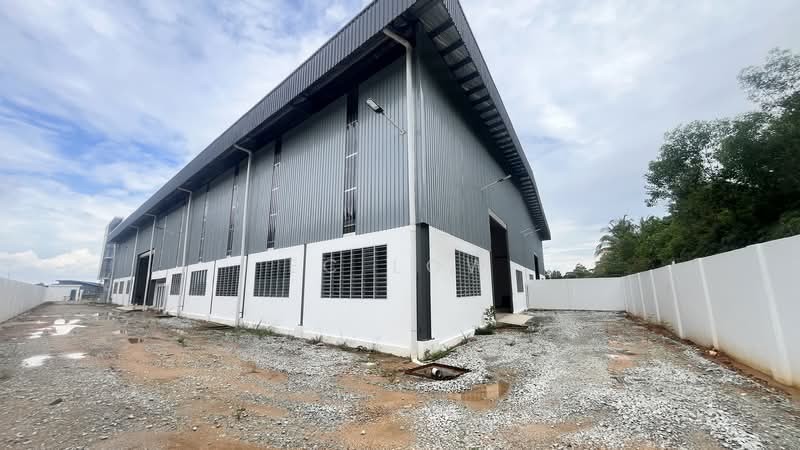 Semi-D Factory for Rent in Kawasan Perindustrian Nilai (Nilai) - EC Low - Exterior - PropertyGuru.com.my