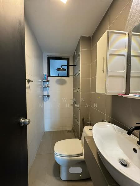 Condominium for Sale at Pinang Heights - Uswani Mazuwan - Bathroom - PropertyGuru.com.my