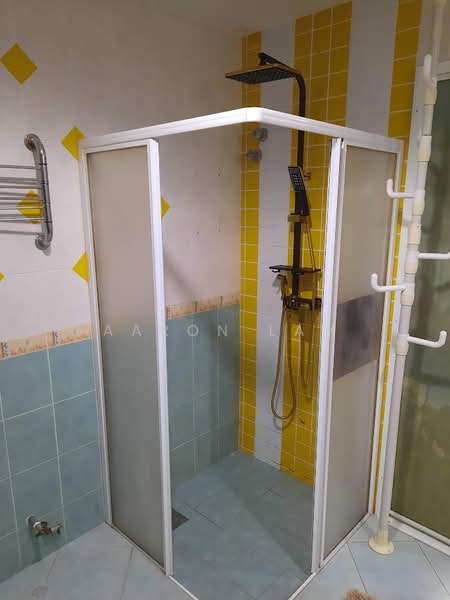 Damansara Kim untuk Untuk Disewa - RM 5,500 /bulan, Mac 2026 - Bathroom - PropertyGuru.com.my