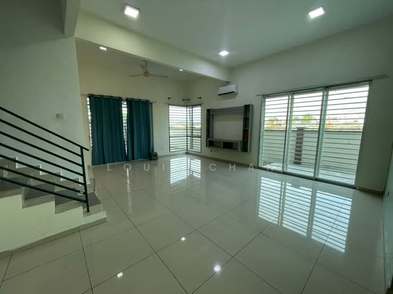 Cluster House for Rent in Klang (Selangor) - Louis Chan - Living Room - PropertyGuru.com.my