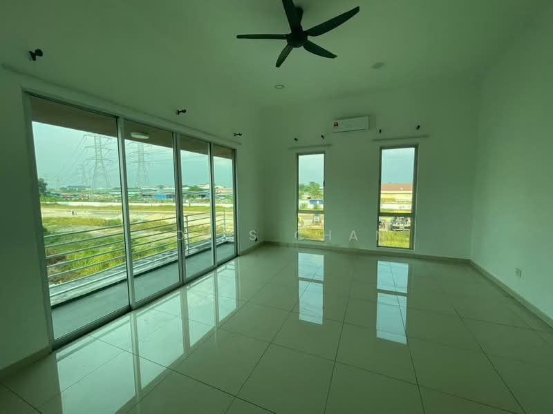 Cluster House for Rent in Klang (Selangor) - Louis Chan - Living Room - PropertyGuru.com.my