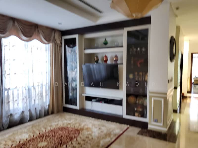 Bungalow for Sale in Bukit Jelutong (Shah Alam) - Zubaidah Kadir - Living Room - PropertyGuru.com.my