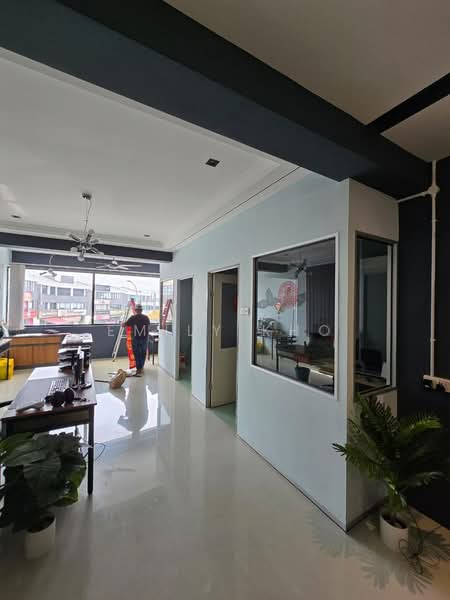 Shop for Rent in Setia Alam (Selangor) - Emily Kho - Interior - PropertyGuru.com.my