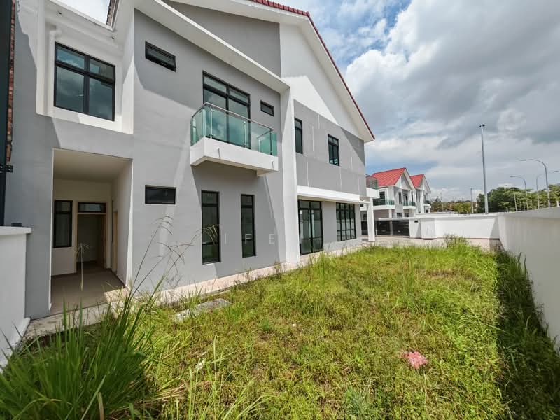 Cluster House for Sale in Kulai (Johor) - Lifen . - Exterior - PropertyGuru.com.my