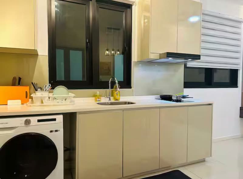 Paradigm Residence untuk Untuk Disewa - RM 3,500 /bulan, Mac 2026 - Kitchen - PropertyGuru.com.my