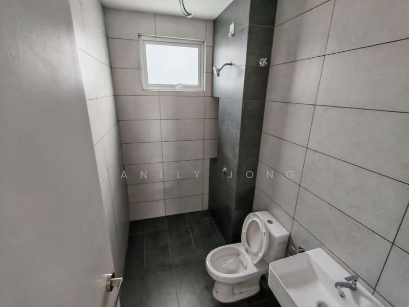 2-storey Terraced House for Sale in Taman Impian Emas (Skudai) - Janlly Jong - Bathroom - PropertyGuru.com.my
