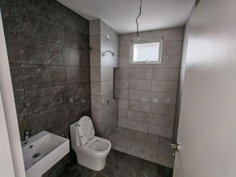 2-storey Terraced House for Sale in Taman Impian Emas (Skudai) - Janlly Jong - Bathroom - PropertyGuru.com.my