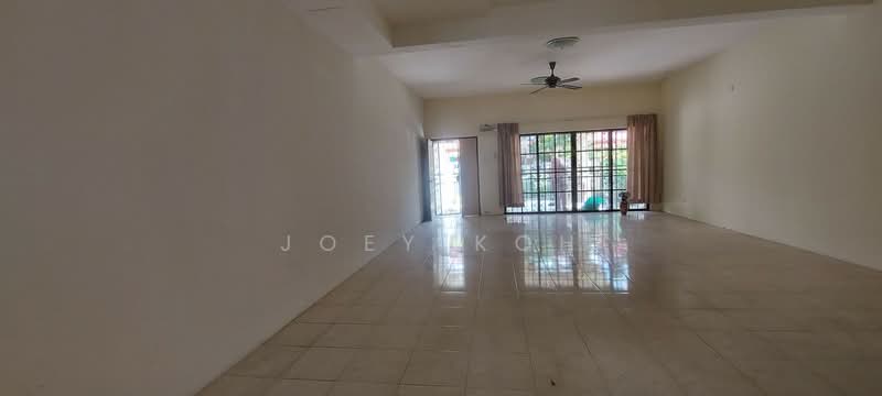 2-storey Terraced House for Sale in Bandar Nusa Rhu (Shah Alam) - Joey Koh - Living Room - PropertyGuru.com.my