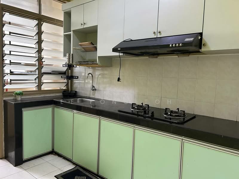 Service Residence for Sale at Nusa Perdana Apartment - Ee Fong Toh - Kitchen - PropertyGuru.com.my