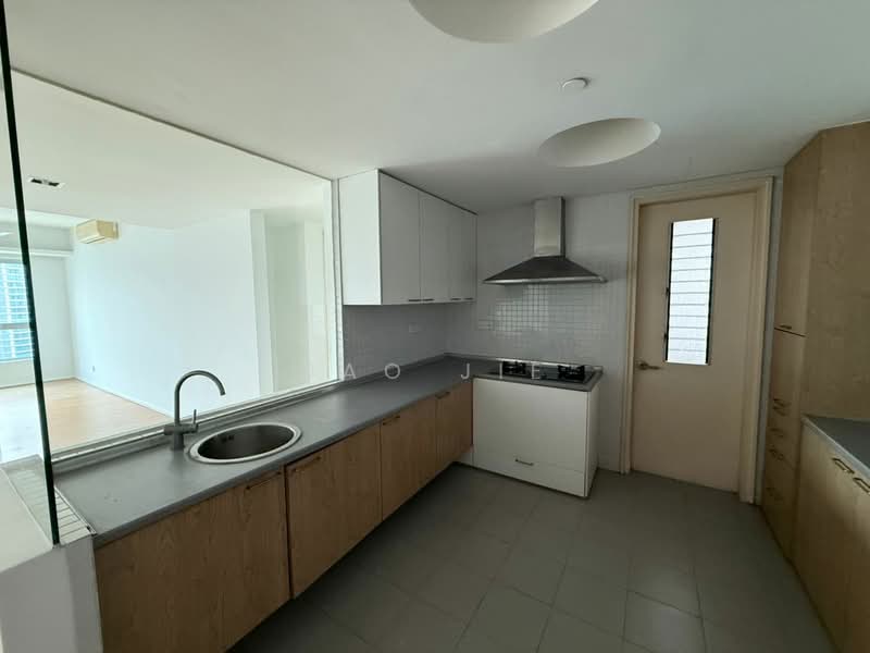 Service Residence for Sale at i-Zen @ Kiara 1 - Bao Jie - Kitchen - PropertyGuru.com.my