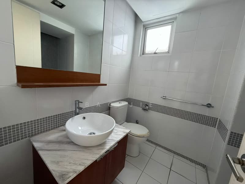 Service Residence for Sale at i-Zen @ Kiara 1 - Bao Jie - Bathroom - PropertyGuru.com.my