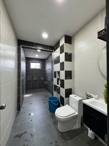 Bandar Tiram 3 untuk Untuk Dijual - RM 850,000, Apr 2026 - Bathroom - PropertyGuru.com.my