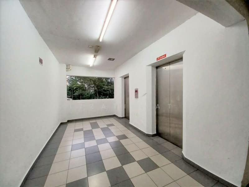 Apartment for Sale at Lumayan Apartment (Bdr Tasik Permaisuri) - Izzati Mat - Corridor - PropertyGuru.com.my