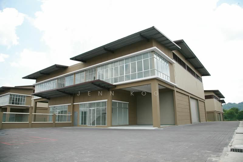 Semi-D Factory for Sale in Kota Damansara (Selangor) - JENN KOO - Exterior - PropertyGuru.com.my