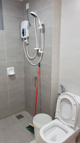 Gravit8, Klang untuk Untuk Disewa - RM 2,000 /bulan, Mac 2026 - Bathroom - PropertyGuru.com.my