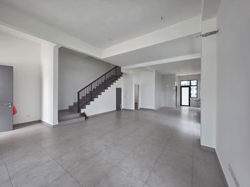 2-storey Terraced House for Sale in Taman Mount Austin (Tebrau) - Lifen . - Interior - PropertyGuru.com.my