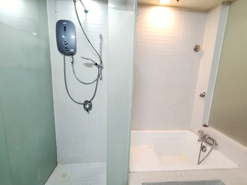 Condominium for Rent at 10 Semantan Suites - Owen Loke - Bathroom - PropertyGuru.com.my