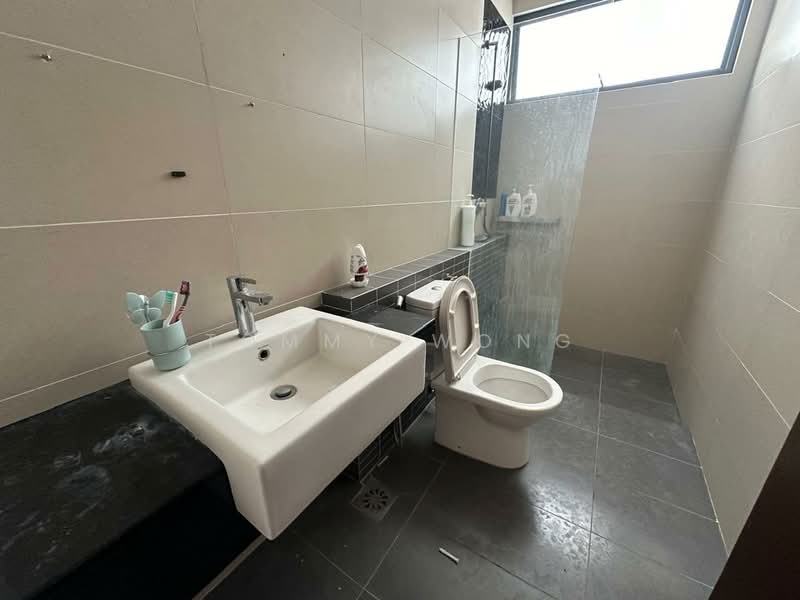 Semi-Detached House for Sale in Bandar Sungai Long (Selangor) - Tommy Wong - Bathroom - PropertyGuru.com.my