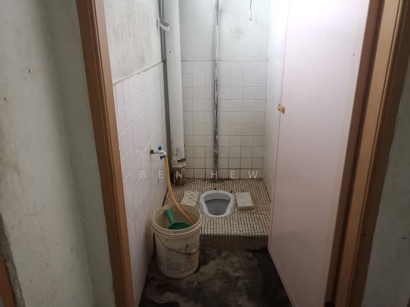 Taman Sri Rambai untuk Untuk Dijual - RM 420,000, Mac 2026 - Bathroom - PropertyGuru.com.my