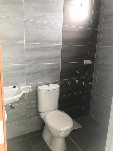 2-storey Terraced House for Sale in Taman Bestari Indah (Ulu Tiram) - Marcus Chia - Bathroom - PropertyGuru.com.my