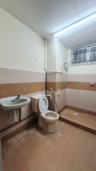 Condominium for Sale at Bukit OUG Condominiums - Elleyna Soo - Bathroom - PropertyGuru.com.my