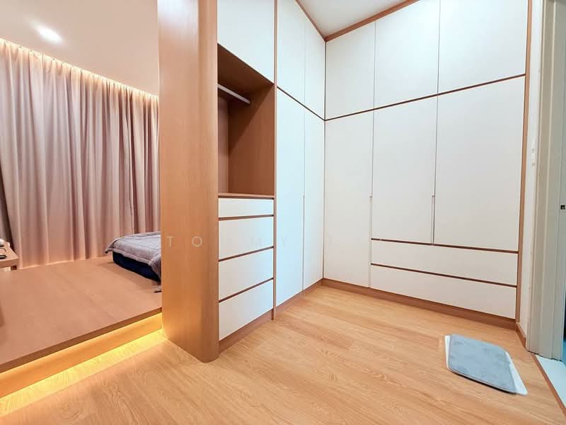 Bay Point @ Country Garden Danga Bay untuk Untuk Dijual - RM 720,000, Mac 2026 - Bedroom - PropertyGuru.com.my