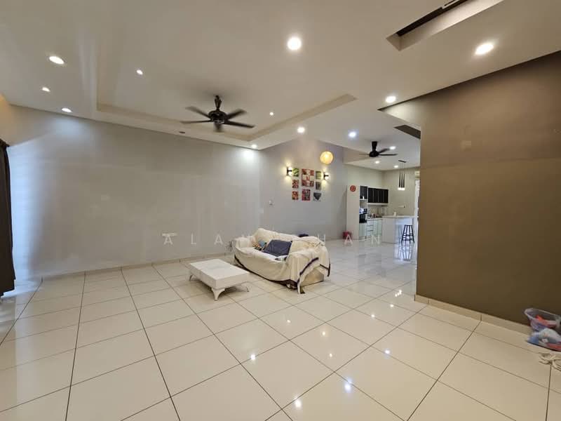 2-storey Terraced House for Rent in 16 Sierra (Puchong) - Alan Chan - Living Room - PropertyGuru.com.my