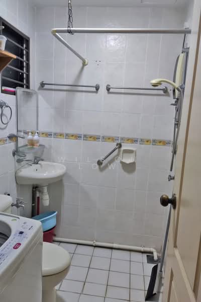 Pelangi Utama untuk Untuk Disewa - RM 2,300 /bulan, Mac 2026 - Bathroom - PropertyGuru.com.my