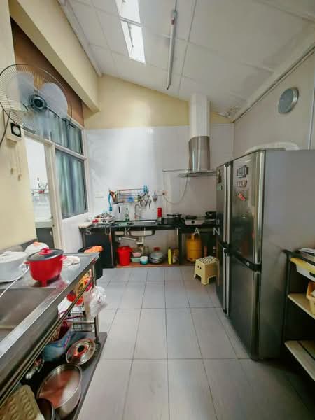 3-storey Terraced House for Sale in Segambut (Kuala Lumpur) - Suki Tan - Kitchen - PropertyGuru.com.my