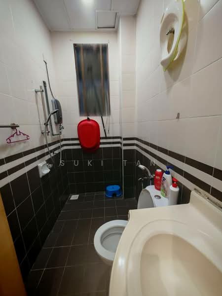 3-storey Terraced House for Sale in Segambut (Kuala Lumpur) - Suki Tan - Bathroom - PropertyGuru.com.my