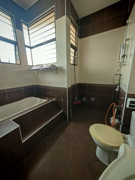 3-storey Terraced House for Sale in Segambut (Kuala Lumpur) - Suki Tan - Bathroom - PropertyGuru.com.my