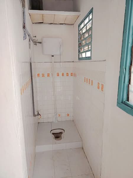 Taman Harilela untuk Untuk Dijual - RM 250,000, Mac 2026 - Toilet - PropertyGuru.com.my