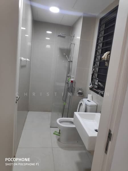 Servis Apartment untuk Disewa di South View - Christine Tan - Bathroom - PropertyGuru.com.my