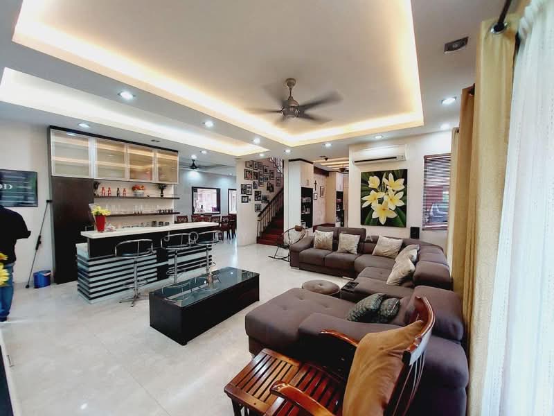 Rumah Banglo untuk Dijual di Damansara Legenda (Petaling Jaya) - Joey Chea - Living Room - PropertyGuru.com.my