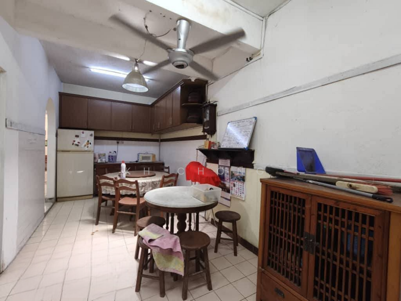 Taman Sri Andalas untuk Untuk Dijual - RM 420,000, Mac 2026 - Kitchen - PropertyGuru.com.my