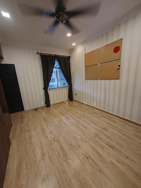 2-storey Terraced House for Sale in Taman Bukit Mewah (Tampoi) - YC Fung - Interior - PropertyGuru.com.my