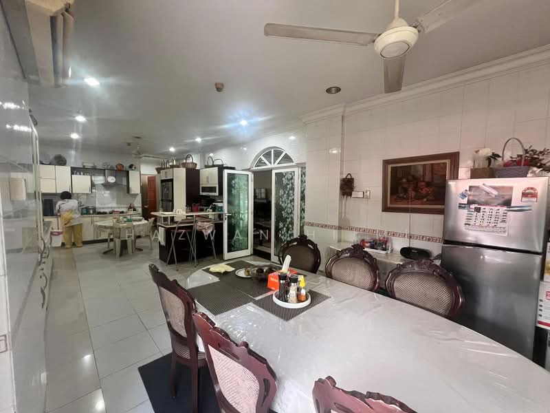 Bungalow for Sale in Taman Tun Dr Ismail (Kuala Lumpur) - Hazwan Hilmi - Kitchen - PropertyGuru.com.my