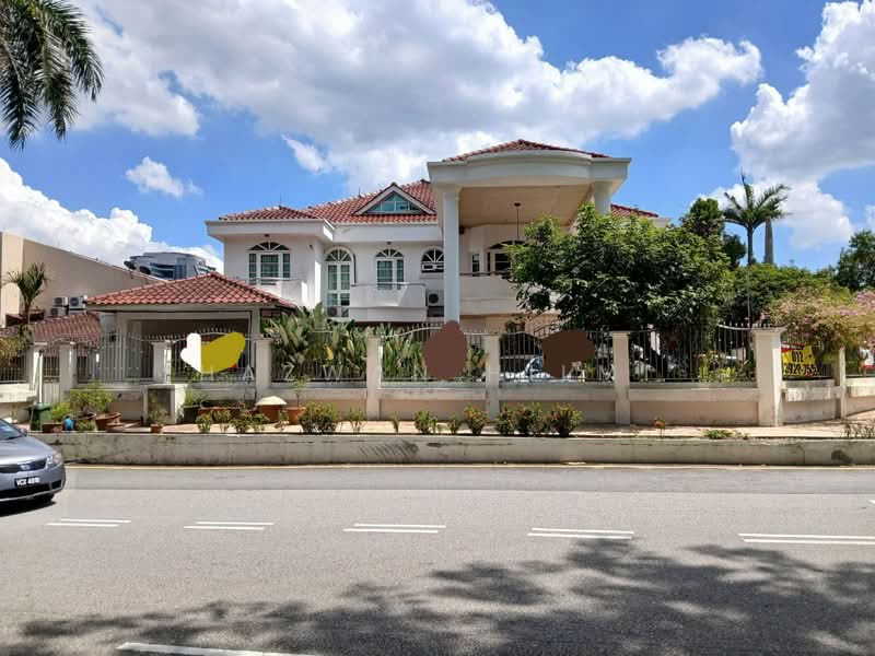 Bungalow House for Sale in Taman Tun Dr Ismail (Kuala Lumpur) - Hazwan Hilmi - Exterior - PropertyGuru.com.my