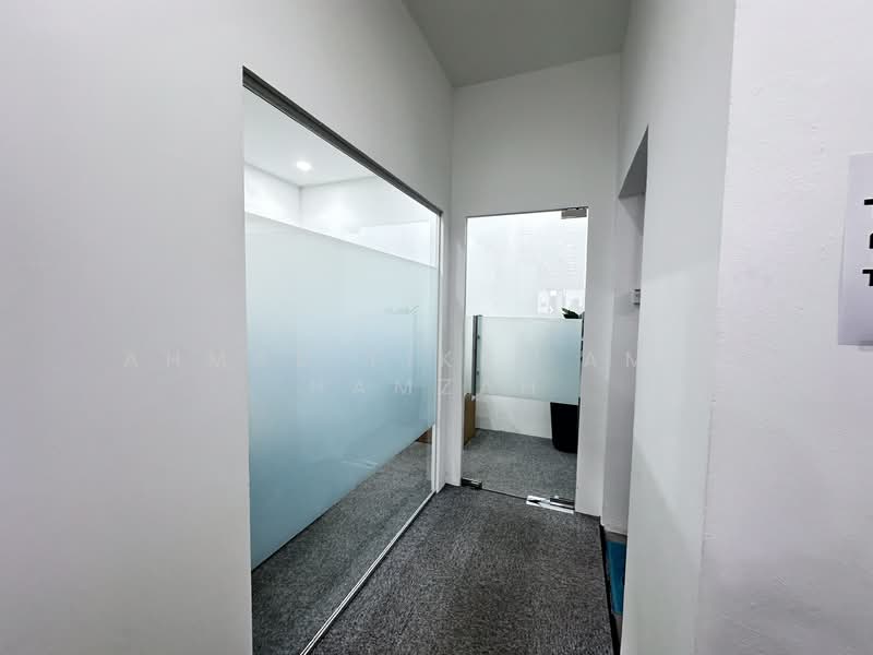 Kedai / Pejabat untuk Dijual di Kuchai Business Park (Kuala Lumpur) - Ahmad Fikri Amer Hamzah - Interior - PropertyGuru.com.my