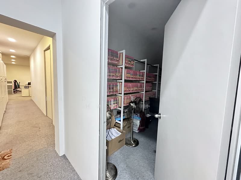Kedai / Pejabat untuk Dijual di Kuchai Business Park (Kuala Lumpur) - Ahmad Fikri Amer Hamzah - Interior - PropertyGuru.com.my
