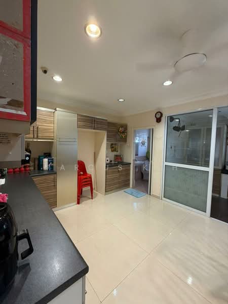 Taman Bukit Sri Bintang untuk Untuk Dijual - RM 1,500,000, Mac 2026 - Kitchen - PropertyGuru.com.my
