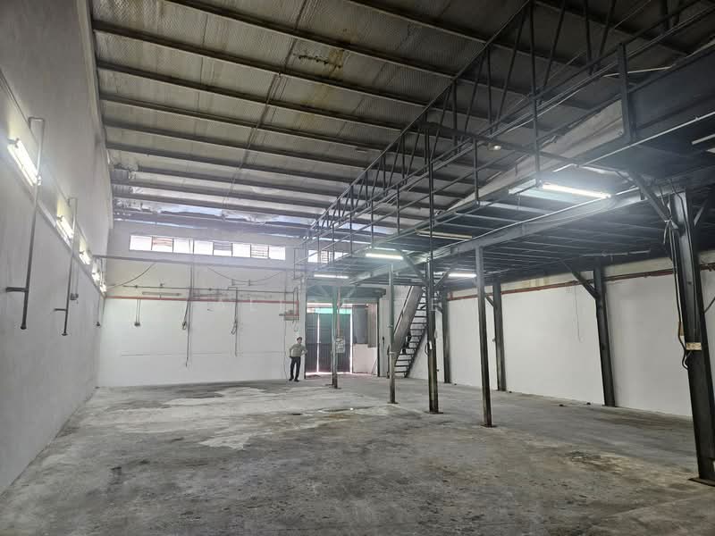 Factory for Rent in Taman Desa Cemerlang (Ulu Tiram) - Alice Tew - Interior - PropertyGuru.com.my