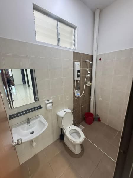1-storey Terraced House for Rent in Taman Daya (Johor Bahru) - Jessica Ma - Bathroom - PropertyGuru.com.my
